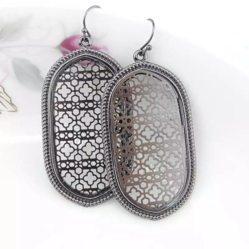 Black Filigree Quatrefoil Trellis Oval Earrings